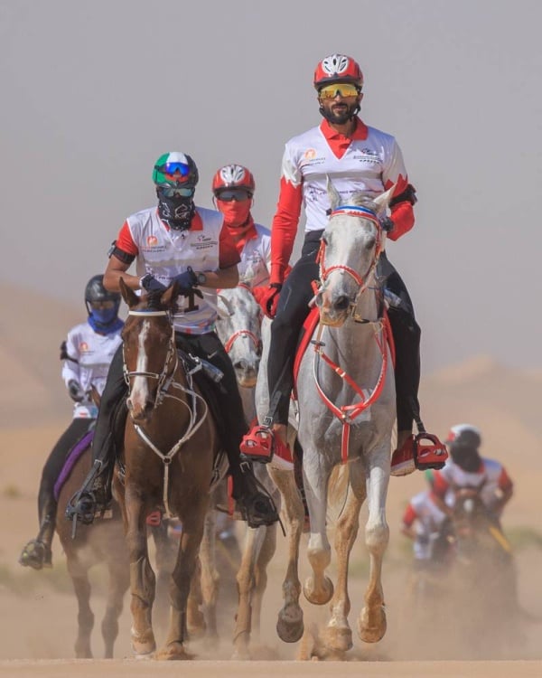 بمتابعة الملك.. ناصر بن حمد يفوز ببطولة العالم لسباقات القدرة في الإمارات بمشاركة 126 فارسا