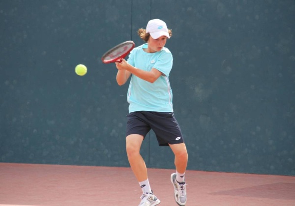 الروماني يانيك يقترب من الاحتفاظ بلقب الفردي وخروج وصيفة بطلة الفتيات