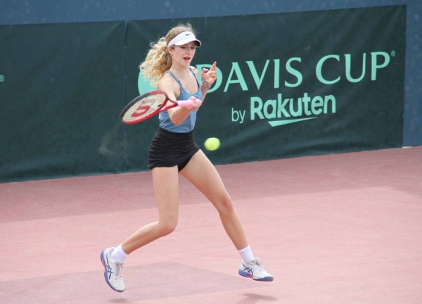 الروماني يانيك يقترب من الاحتفاظ بلقب الفردي وخروج وصيفة بطلة الفتيات