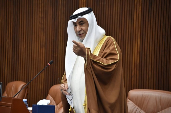 دبلوماسية البوعينين تحسم الجدل بين فخرو والمسقطي