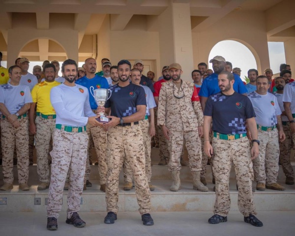 ناصر بن حمد يرعى الاحتفال بيوم الحرس الملكي