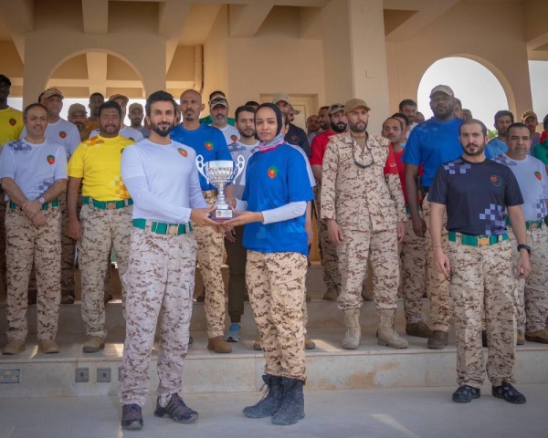 ناصر بن حمد يرعى الاحتفال بيوم الحرس الملكي