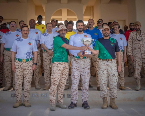 ناصر بن حمد يرعى الاحتفال بيوم الحرس الملكي