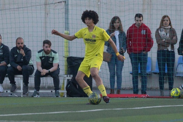 سيد أحمد الوداعي.. موهبة البحرين القادمة