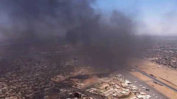 طرفا النزاع يتفقان على هدنة لـ3 أيام بجميع أنحاء السودان