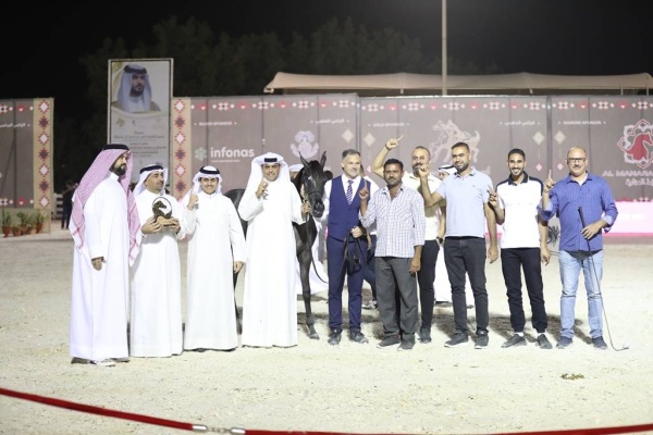 عيسى بن عبدالله يشهد انطلاق بطولة فيصل بن حمد لجمال الخيل العربية