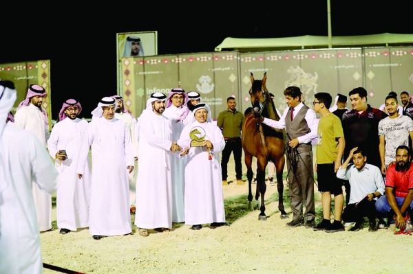 منافسات قوية في بطولة فيصل بن حمد لجمال الخيل العربية