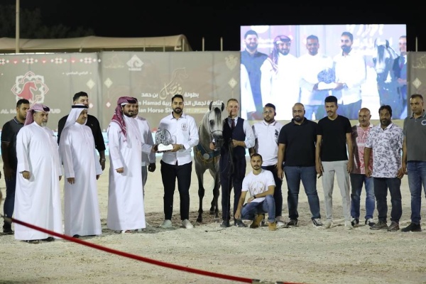عيسى بن عبدالله يتوج أبطال بطولة فيصل بن حمد لجمال الخيل العربية