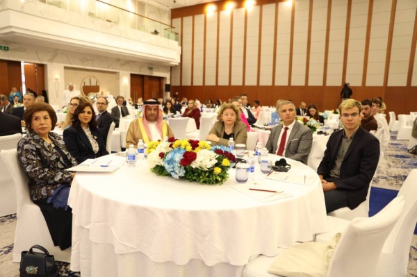 العصفور: البحرين ماضية في مسيرة التطور والتقدم بدعم الملك