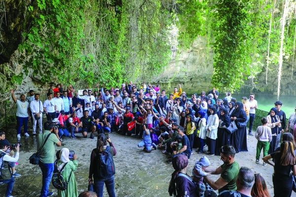 غرناطة تقضي إجازة العيد في أنطاليا مع استمرار العمل في جميع فروعها ومواقعها الإنشائية دون انقطاع