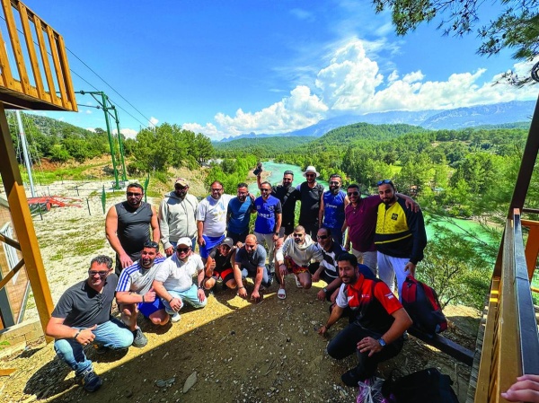 غرناطة تقضي إجازة العيد في أنطاليا مع استمرار العمل في جميع فروعها ومواقعها الإنشائية دون انقطاع