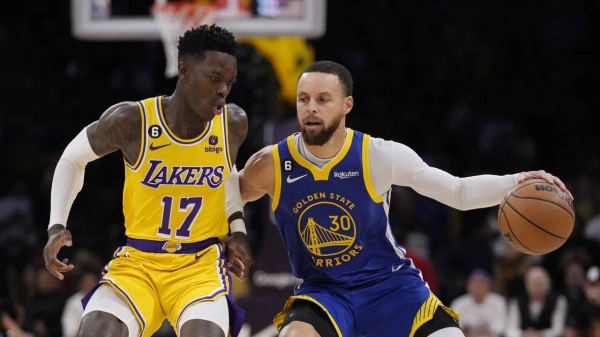 ليكرز يطيح بحامل اللقب ويواجه ناجتس في نهائي القسم الغربي