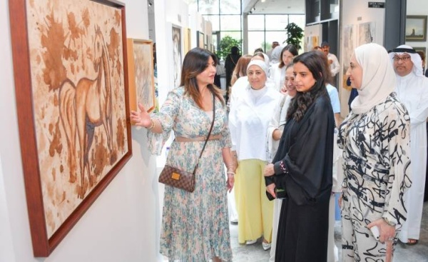 افتتاح أول معرض فني لجمعية سيدات الأعمال البحرينية