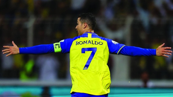 بريق الذهب ينطفئ في الليغا.. ويضيء سماء السعودية