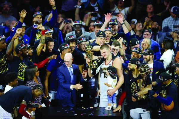 بعد أداء خرافي .. وبإبداعات "النجم الأفضل" يوكيتش 
بعد انتظار 47 عاما.. دنفر ناغتس ملكا لـ NBA