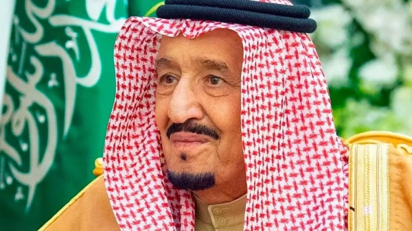 الملك سلمان يهنئ الحجاج والمسلمين بمناسبة عيد الأضحى