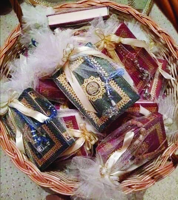 أصحاب محلات هدايا لـ"الوطن": إقبال كبير على طلبات &laquo;صوغة الحج&raquo;