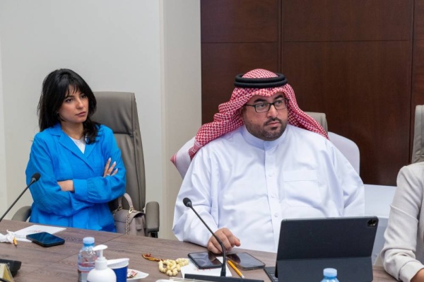 النائب السلوم : خلق فرص عمل للمواطنين وإحلالهم محل الأجانب من أهم أسس ارتفاع مستوى المعيشة