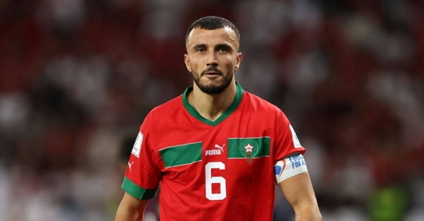 بعد 13 عاما.. قائد المغرب يغادر الملاعب الأوروبية