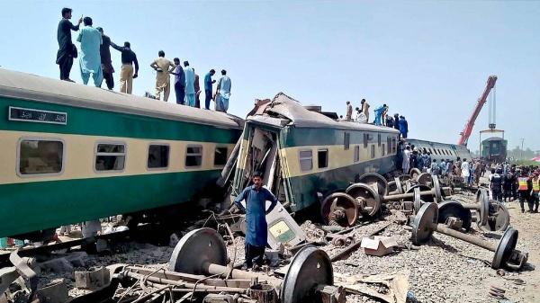 البحرين تعزي باكستان بضحايا حادث القطار