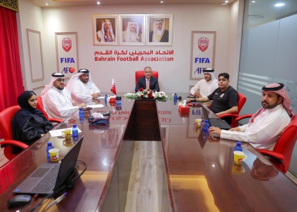 لجنة أوضاع وانتقالات اللاعبين باتحاد الكرة تناقش عملية تطوير اللوائح والسياسات الجديدة