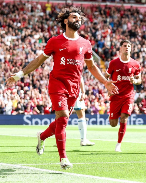 مستقبل محمد صلاح.. هل تكون موقعة نيوكاسل الأخيرة مع ليفربول؟