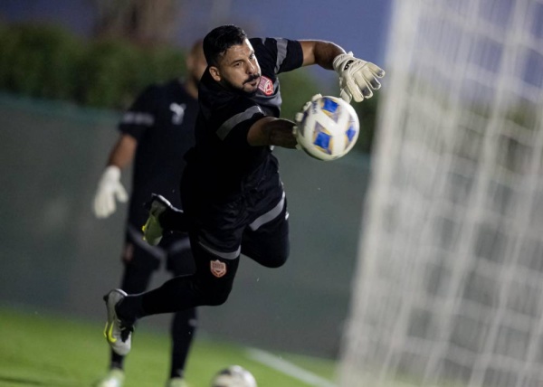 "الأحمر" يستعد لودية الكويت الدولية في دبي