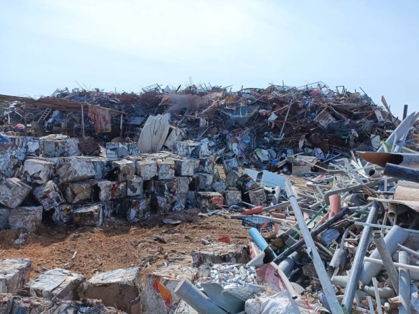 البحرين تصدر 130 طناً خردة بـ76 مليون دولار في النصف الأول