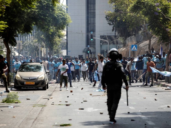 اللاجئون الإريتريون في إسرائيل.. قلق أممي واتهامات للشرطة