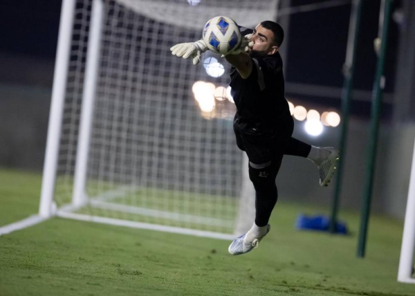 الأحمر الكروي يستعد لملاقاة نظيره التركمانستاني