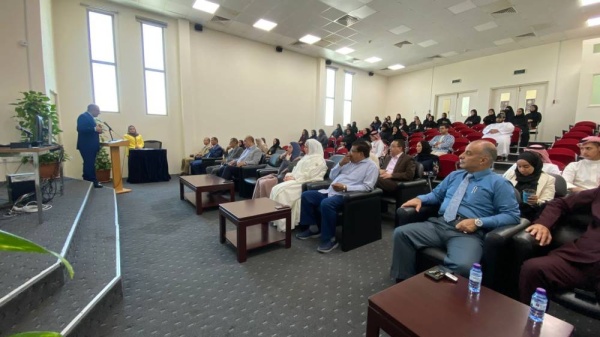 عمداء: البرنامج الإرشادي يعزز ثقة الطلبة الجدد في مواجهة التحديات الجامعية