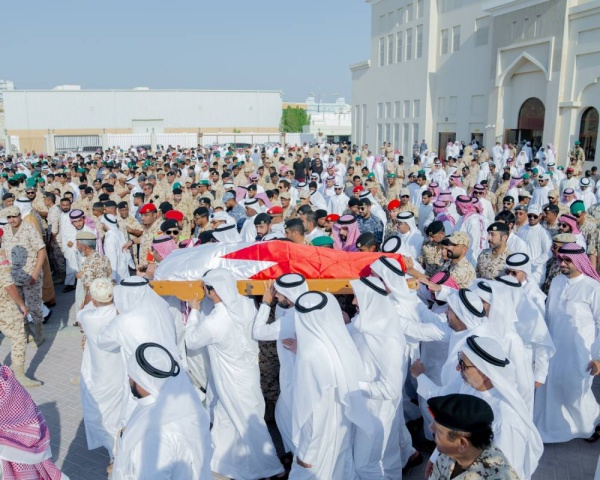 القائد العام في مقدمة مستقبلي ومشيعي جثمان شهيد الواجب الوطني&lrm; الملازم أول حمد الكبيسي