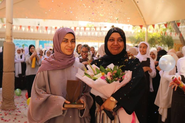مدرستا &laquo;القادسية&raquo; و&laquo;عالي&raquo; تحتفلان بالمعلمتين كوثر وزينب