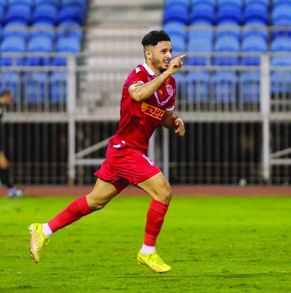 اليمنيون يحشدون محترفيهم لموقعة &laquo;الأحمر&raquo;