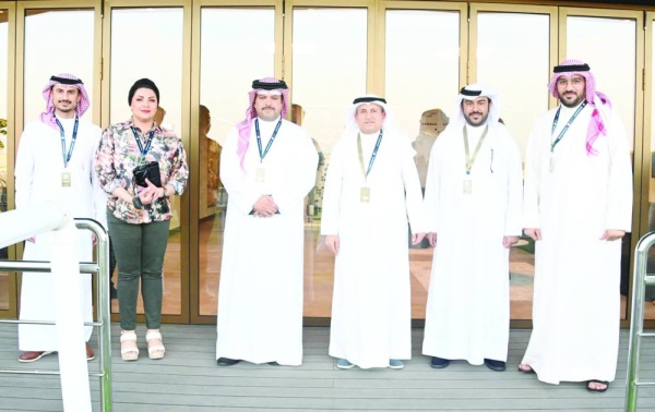 الفارس عبدالرحيم جاسم يتألق في السباق الثالث للخيل