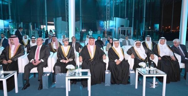 نيابة عن ولي العهد رئيس الوزراء.. خالد بن عبد الله يشهد وضع حجر الأساس لـ "بحرين مارينا"