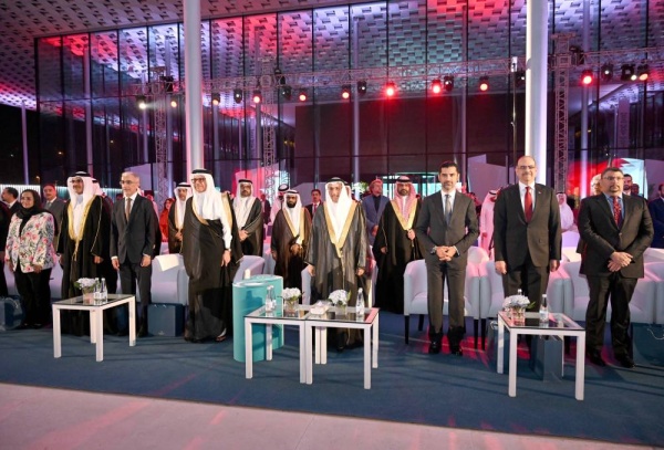 نيابة عن ولي العهد رئيس الوزراء.. خالد بن عبد الله يشهد وضع حجر الأساس لـ "بحرين مارينا"