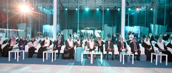 نيابة عن ولي العهد رئيس الوزراء.. خالد بن عبد الله يشهد وضع حجر الأساس لـ "بحرين مارينا"