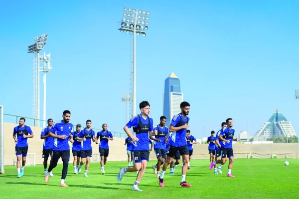 27 لاعبا في بعثة الإمارات إلى البحرين