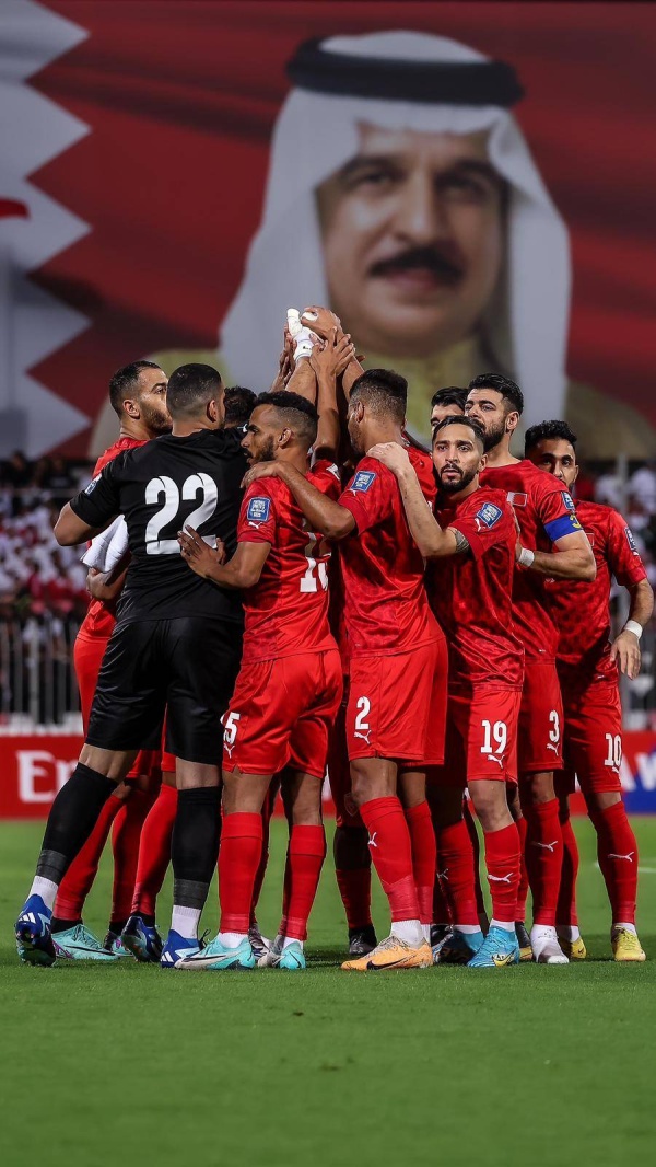 الاحمر يهدر الفرص ويخسر امام الامارات ب"ثنائية"