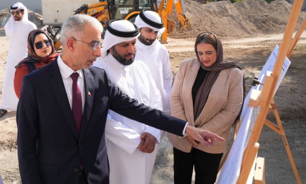 وزير الأشغال يتفقد مشاريع تطوير البنية التحتية بالدائرة الرابعة في المحافظة الشمالية