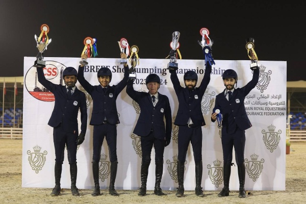 فريق وزارة الداخلية لقفز الحواجز يحقق المركز الأول في المسابقة الكبرى في بطولة الاتحاد الملكي للفروسية وسباقات القدرة