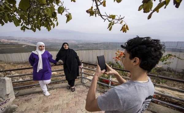 جنوبيون يستغلون هدنة الـ4 أيام.. «أين نذهب؟ هذه أرضنا وهذا بيتنا.. نحن باقون هنا ولن نرحل»  (صور)