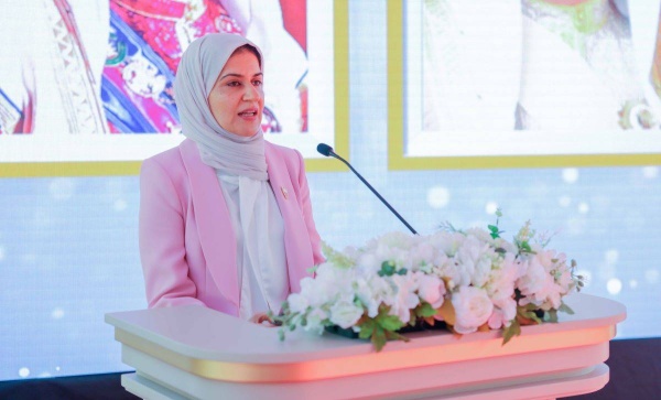 الأمانتان العامتان لـ &laquo;الشورى والنواب&raquo; تحتفيان بيوم المرأة البحرينية