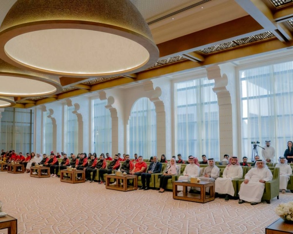 خالد بن حمد : القطاع الرياضي يحظى بكل الدعم لتعزيز قدرة المنتخبات على تحقيق الإنجازات