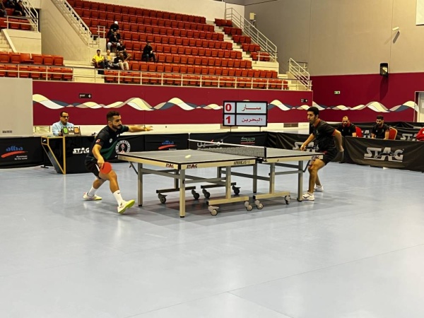 البحرين يحسم القمة أمام سار ويتصدر دوري العموم لكرة الطاولة