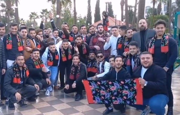 حفل تخرج غير مألوف.. شاهد الكباب يغزو جامعة أردنية