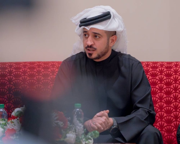 قبل خوض كأس آسيا ومغادرة الأحمر لمعسكر الإمارات.. خالد بن حمد يزور المنتخب الأول ويشد من عزيمة اللاعبين