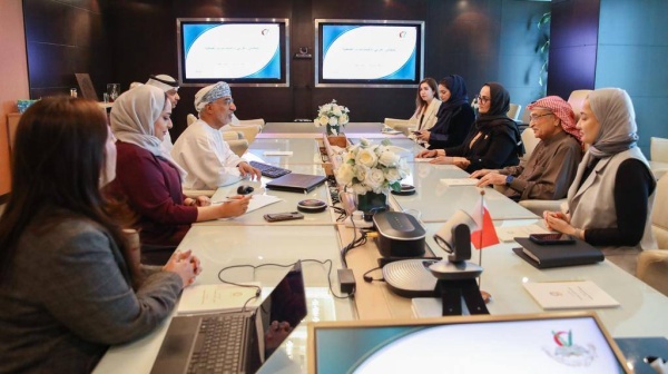 خالد بن حمد يطلع على آخر التحضيرات لاستضافة جولة دي بي ورلد العالمية للجولف