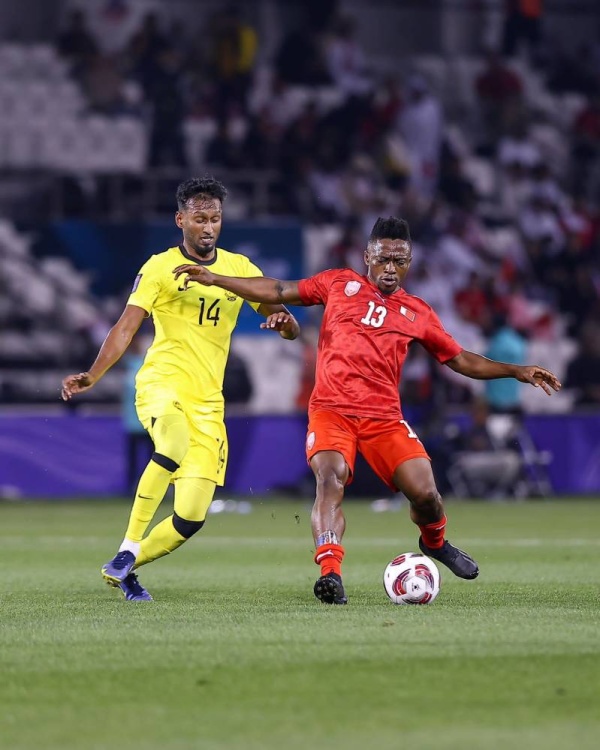 في مباراة مجنونة في دقائقها الأخيرة.. "مدن" يقود الأحمر للفوز على ماليزيا !